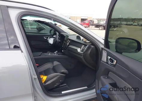 2026 Volvo Xc60 Plug-In Hybrid Polestar Engineered, T8 Awd Electric/Gasoline из США, поврежденный, VIN YV4H60RP4T1336201